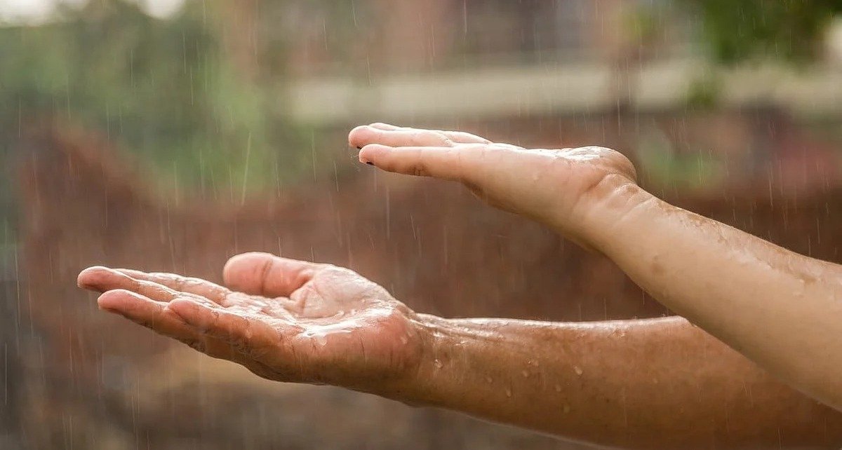 Dehydration in the quiet danger of the monsoon