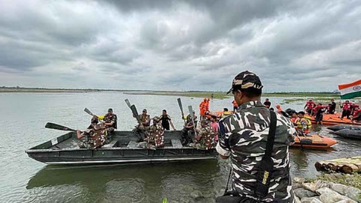 Indian Army Tests Flood Response Capabilities with Relief Exercise