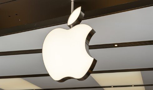 Strategic and Personal Ties Explain Why Jony Ive Was Spared in Apple’s Aggressive Trade-Secrets Suit Against OpenAI