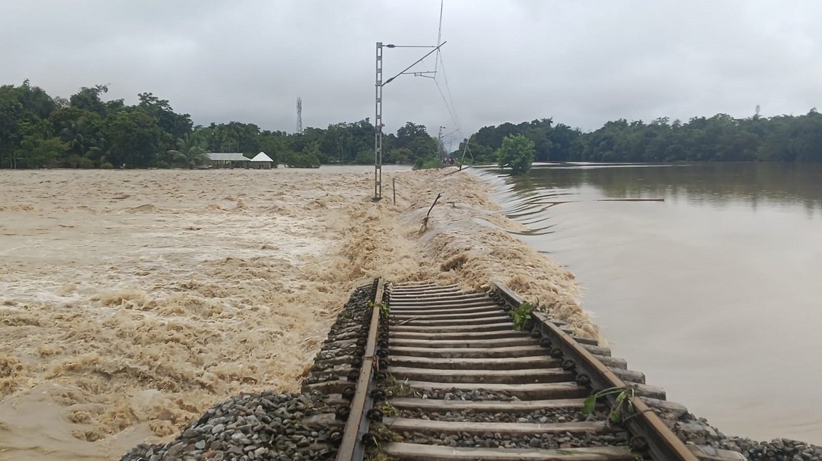 Floodwaters submerge railway tracks in Assam’s Simaluguri, disrupt train services